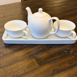 Pier 1 Elegant White Tea Set with Tray